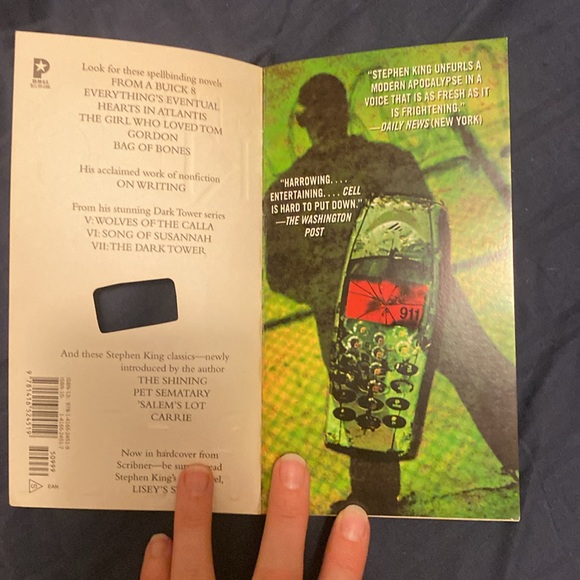 Cell by Stephen King - Paperback - Picture 4 of 4